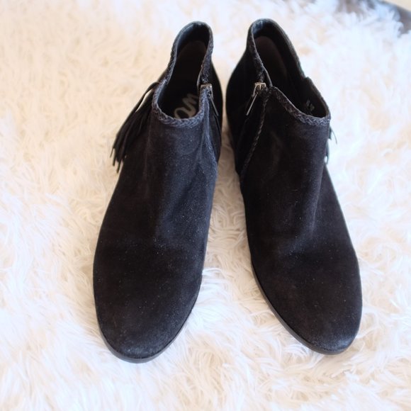 Sam Edelman Black Suede Fringe Ankle Boots Size 9 - Picture 2 of 4